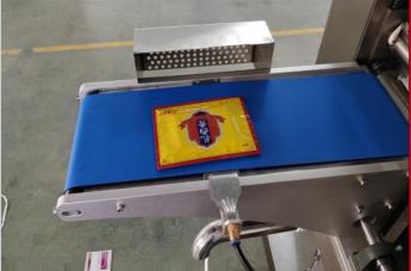 Máquina empacadora de parches con sellado en los cuatro lados jc400, vista 7