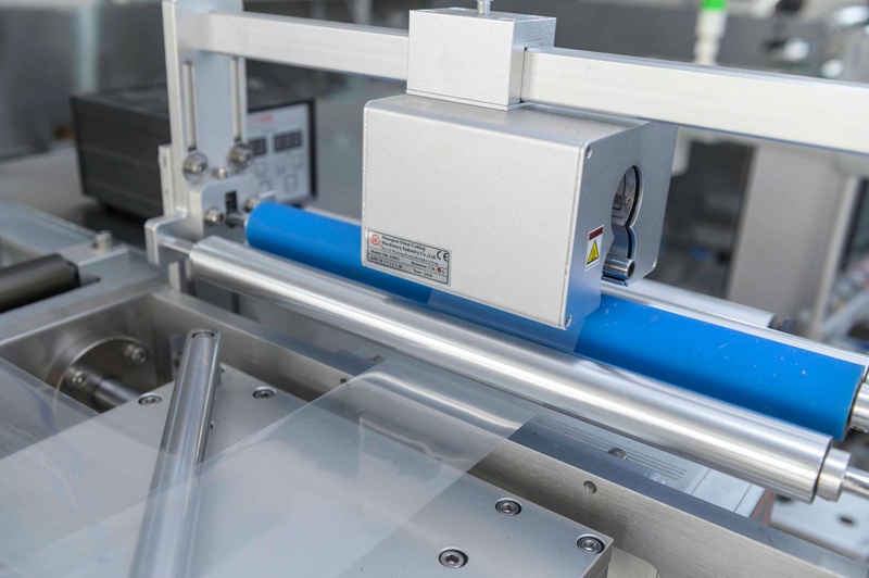 Máquina empacadora de parches con sellado en los cuatro lados jc400, vista 11